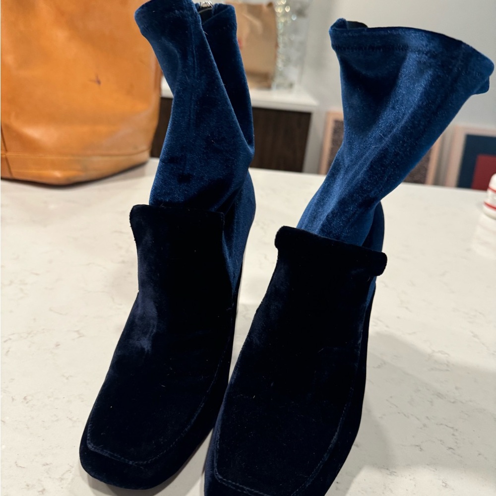 Gorgeous cobalt blue boots